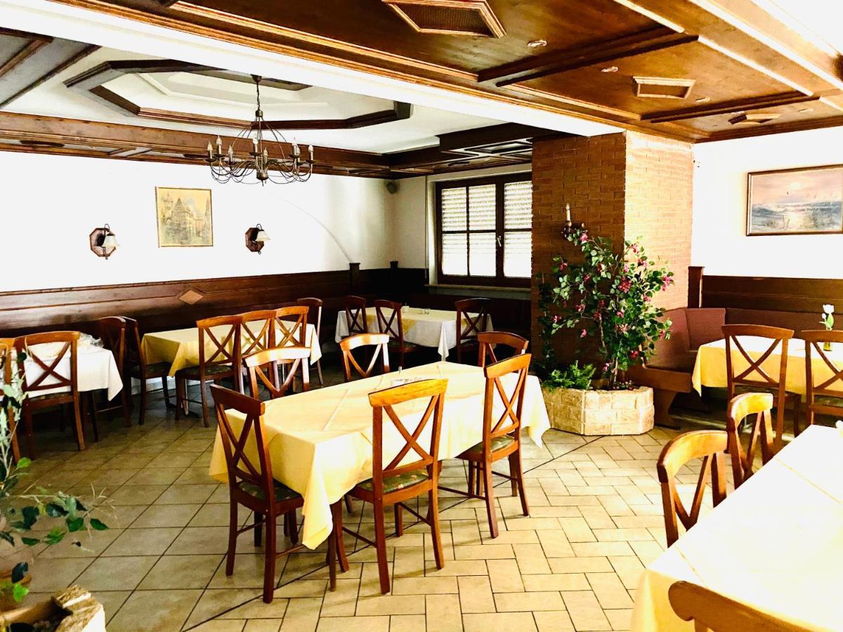 Hotel Relax Wachenroth ภายนอก รูปภาพ